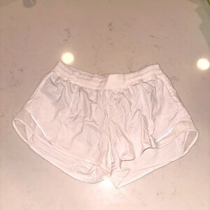 Lululemon Hotty Hot 2.5in - white